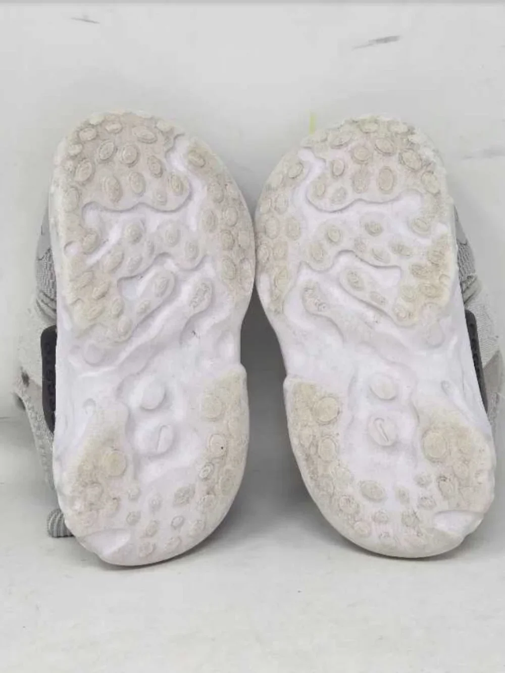 Toddler boy 5 Nike play condition slip on sneakers 5C
